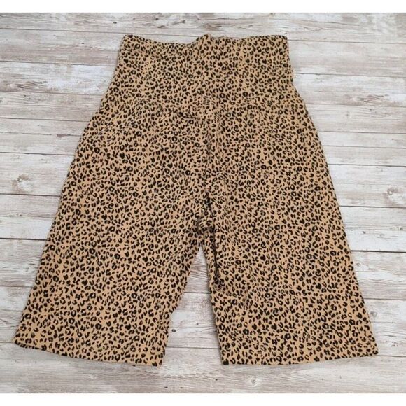 BP. Womens Size XXS Tan Animal Print Stretch Pull On Activewear Biker Shorts - Picture 2 of 6